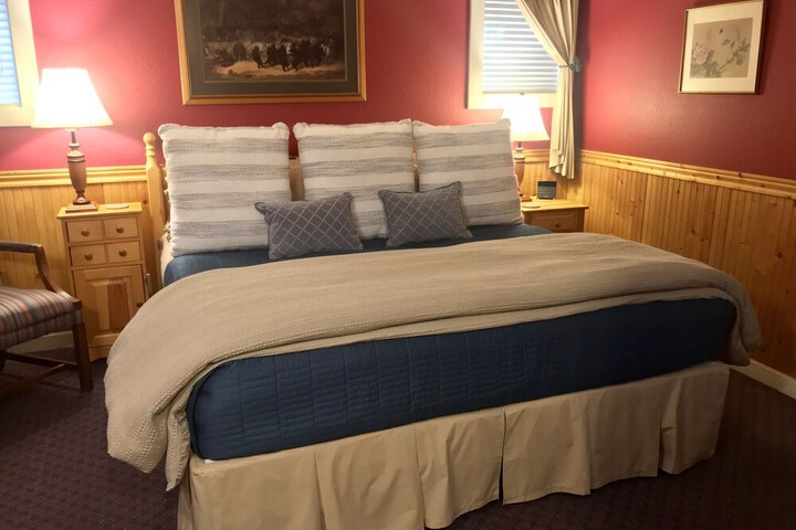 Room 17 of 79