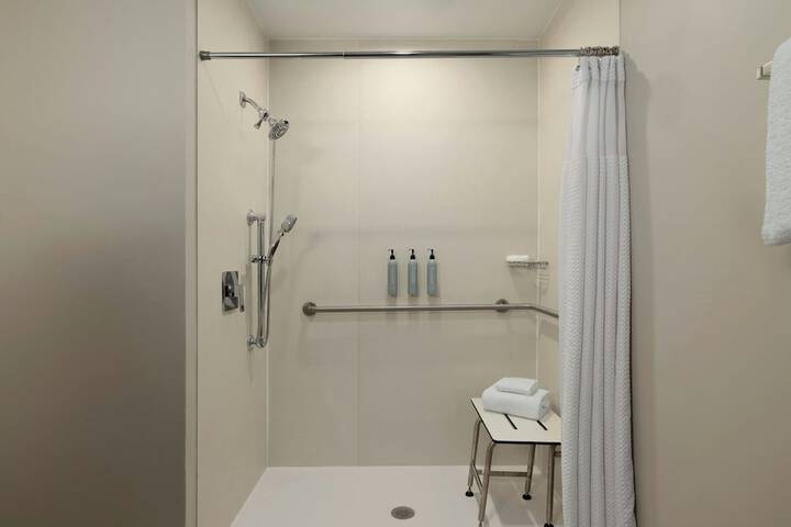 Courtyard by Marriott Richmond Chester