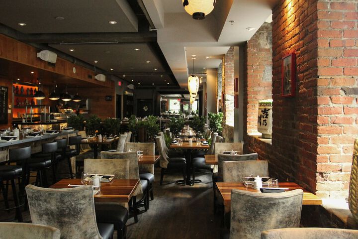 Dining 67 of 97