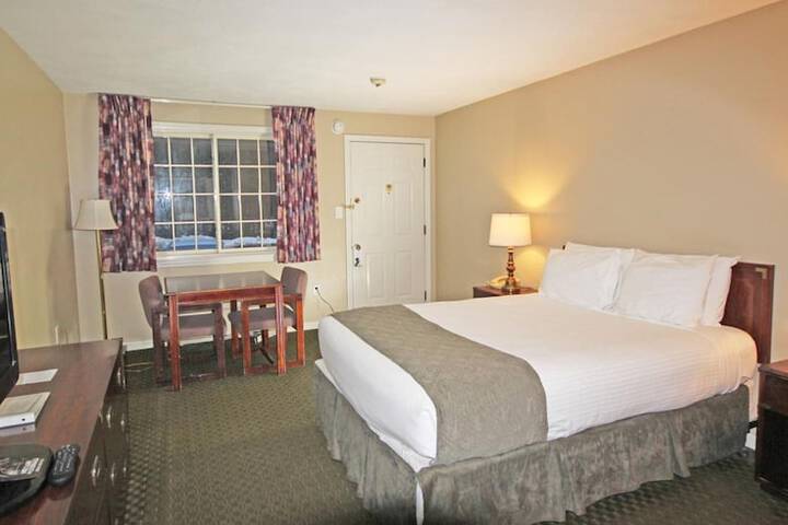Room 27 of 32