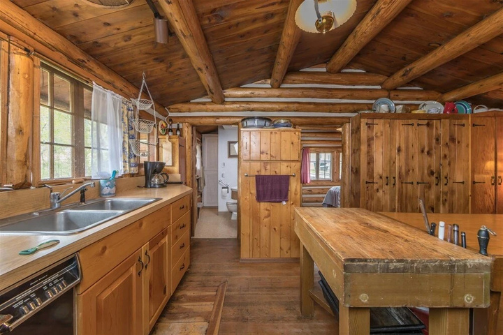Ennis - T-lazy-b Ranch