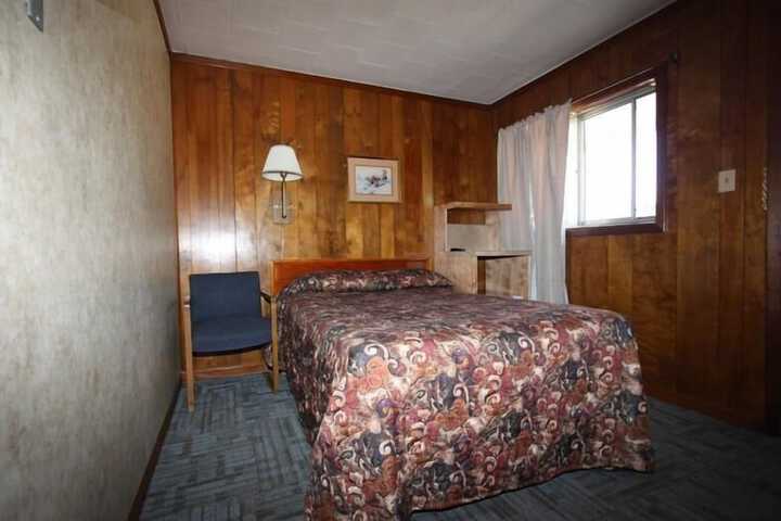 Room 7 of 44