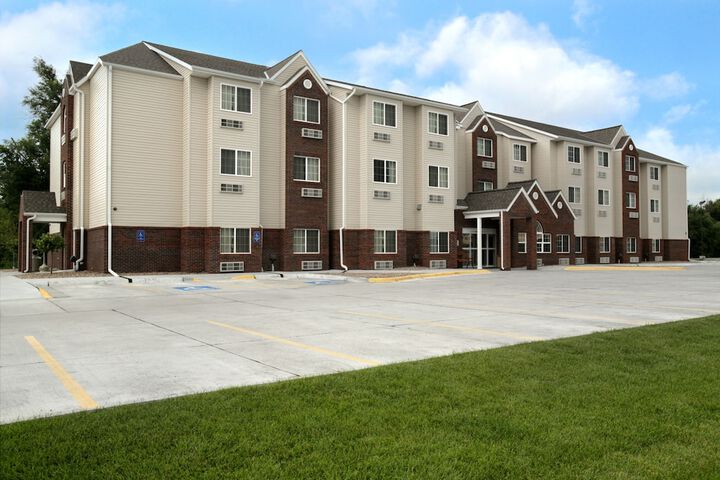 Hotel 7 of 50