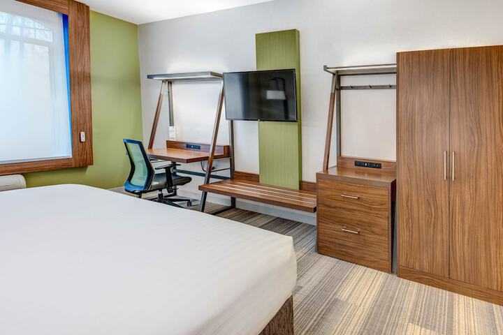 Room 41 of 50