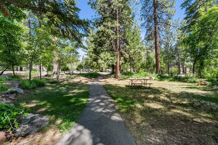 Enjoy Forest Views Retreat at Kingswood Village!