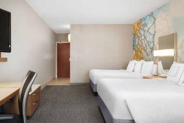 Room 21 of 28