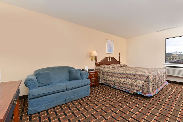 Americas Best Value Inn & Suites Albemarle