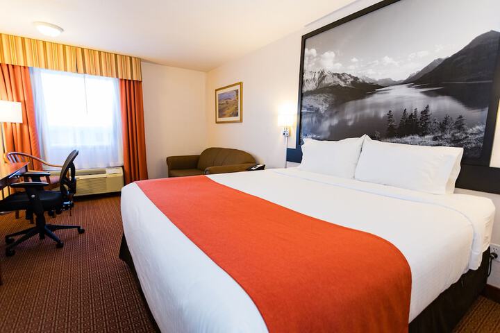Room 40 of 72