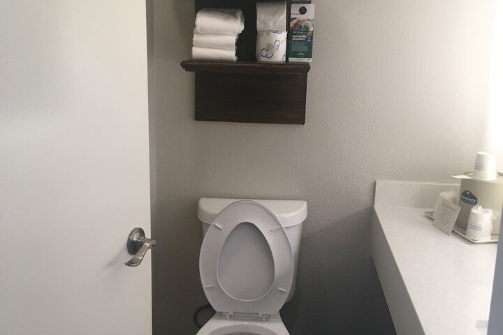 Room 18 of 65