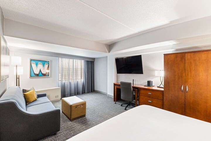 Room 31 of 54