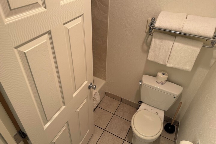Room 34 of 34