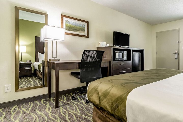 Quality Inn & Suites Creedmoor - Butner