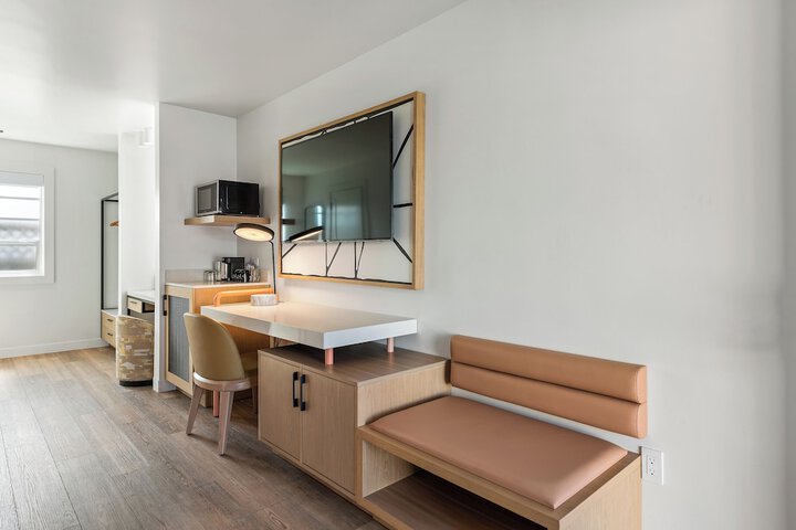 Room 20 of 20