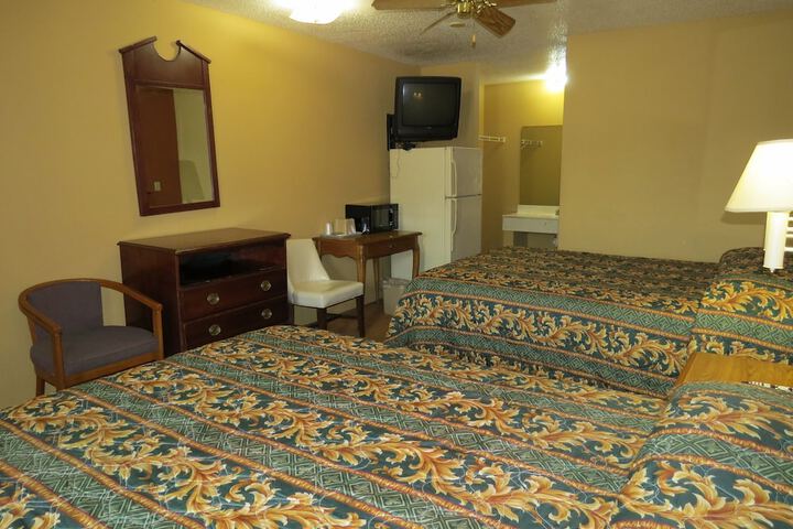 First Western Inn Caseyville