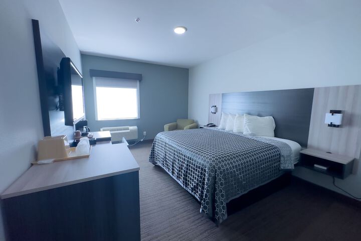 Room 10 of 19