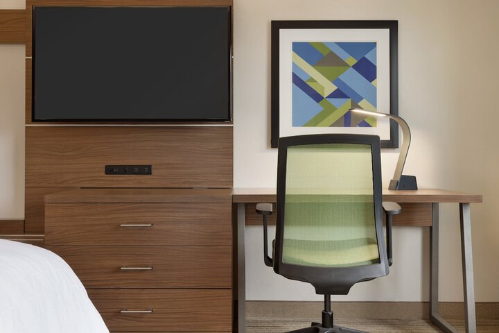 Holiday Inn Express Hotel and Suites of Opelika / Auburn by IHG