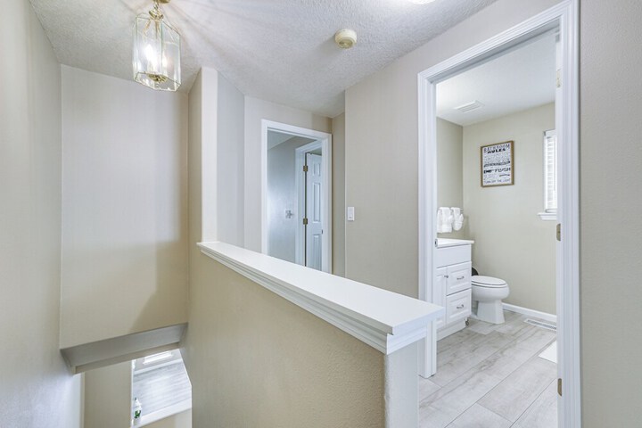 5 Mi to Ski Resort: Mtn-view Townhome in Dillon