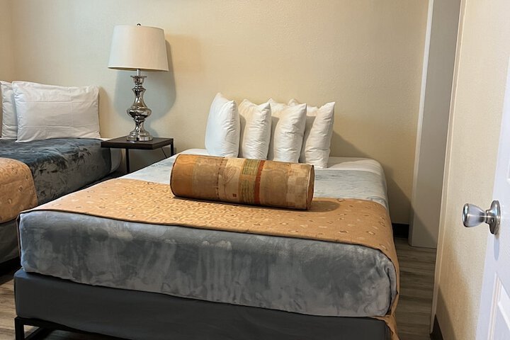 Beachside Resort Motel