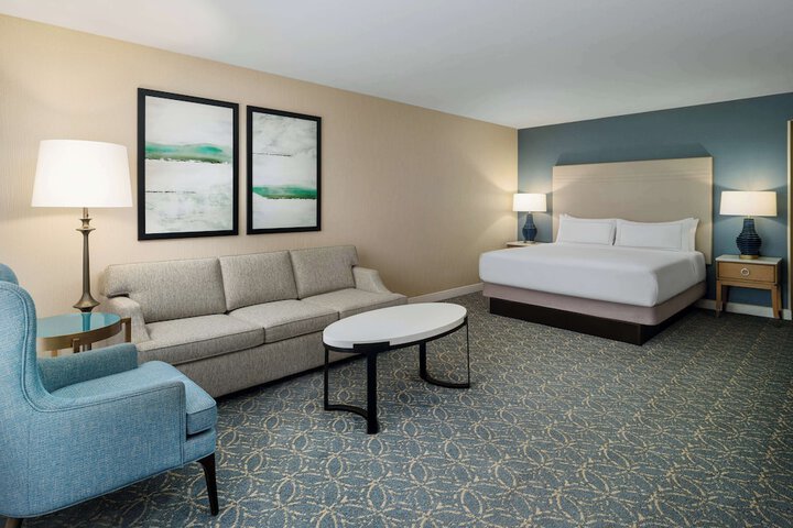 Room 47 of 80