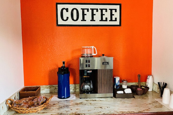 Breakfast/Coffee Service 11 of 13