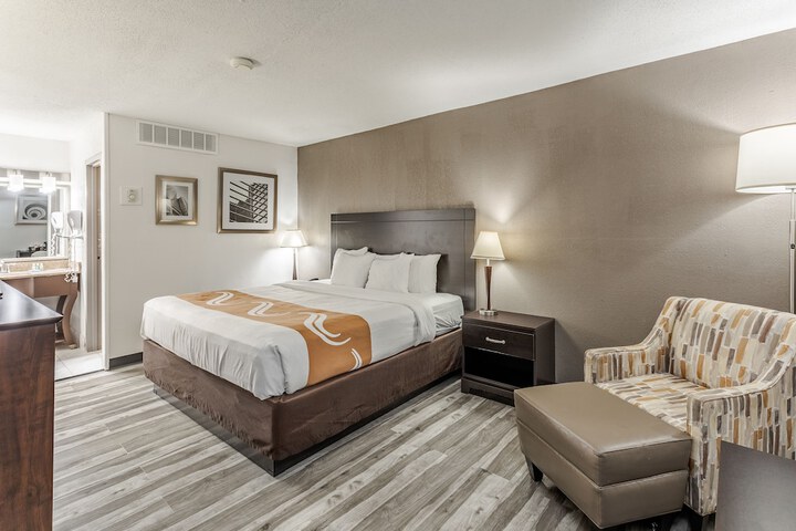 Room 26 of 42