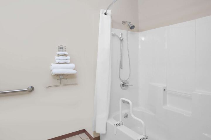 Room 11 of 20