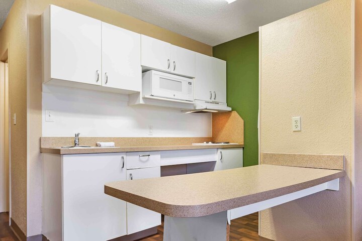 Room 15 of 24