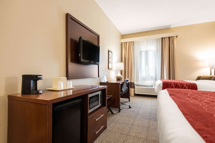 Comfort Inn & Suites Streetsboro - Kent