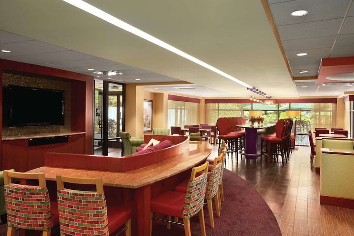 Hotel Interior 6 of 27