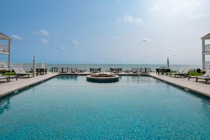 Pelham House Resort