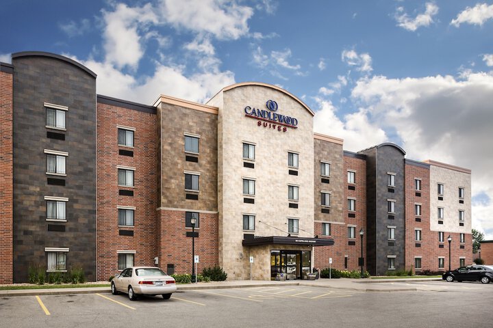 Hotel 9 of 67
