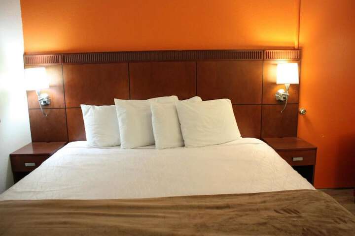 Room 21 of 25
