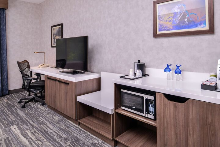 Room 34 of 93