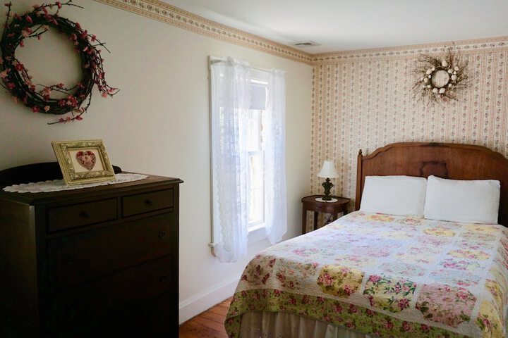 Room 36 of 125