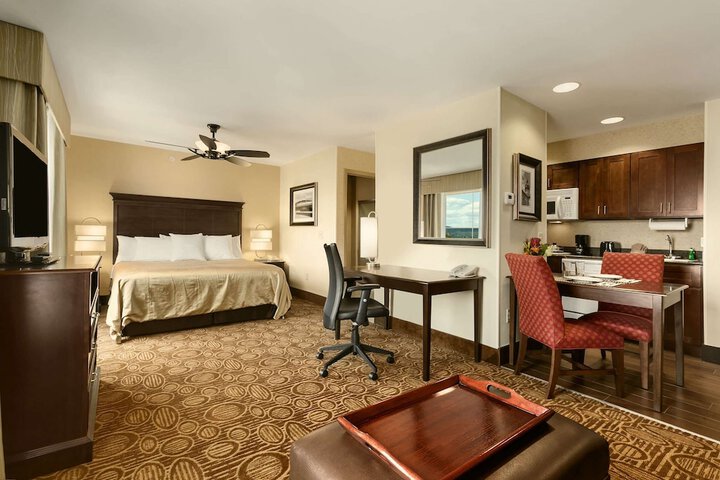 Room 10 of 20