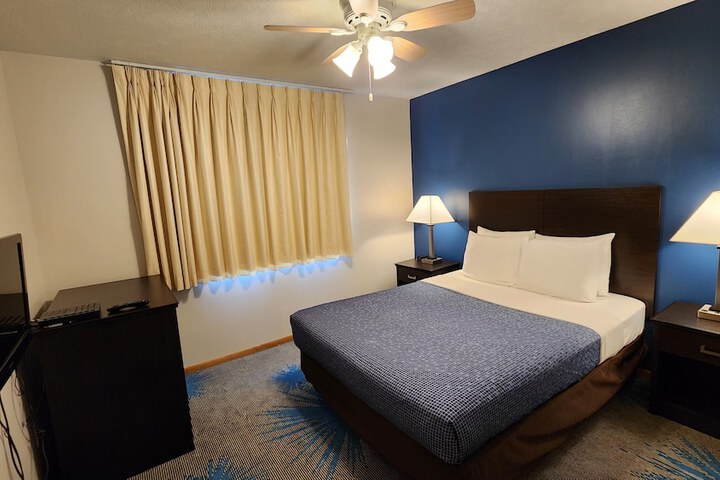 Room 19 of 80