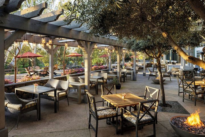 River Terrace Inn