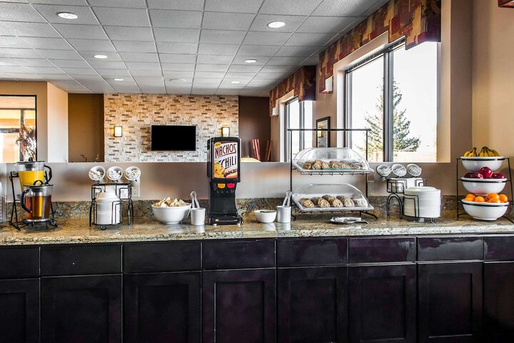 Breakfast/Coffee Service 34 of 42