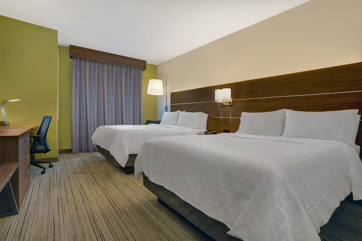 Room 32 of 56