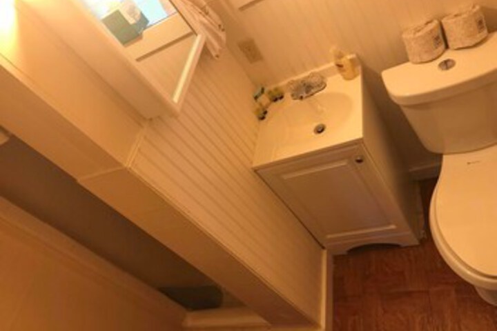 TWIN ELM GUEST RANCH
