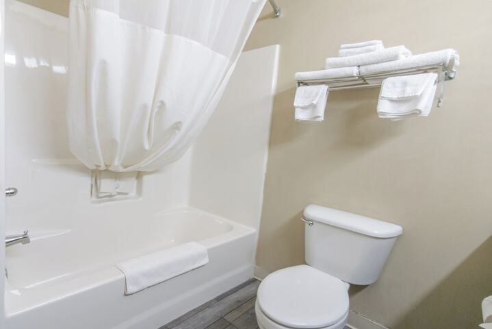Country Inn & Suites by Radisson Marion, OH