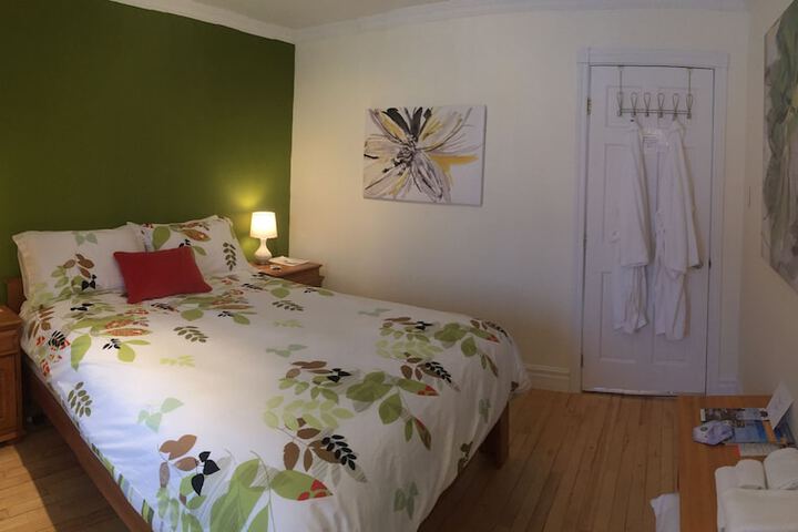 Room 16 of 45