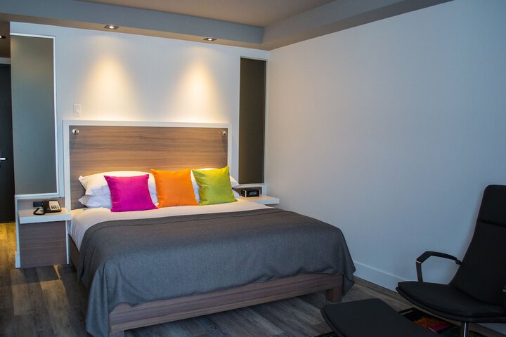 Room 37 of 105
