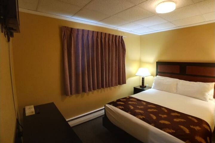 Room 17 of 48