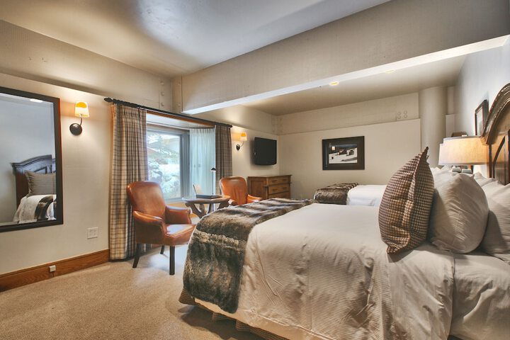 Room 446 of 500
