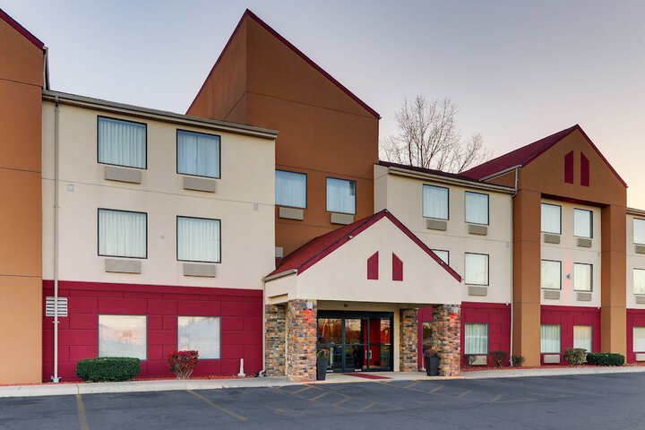Hotel 4 of 36