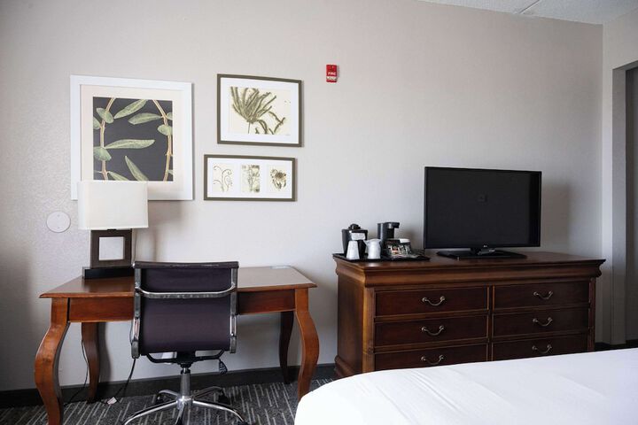 Room 21 of 46