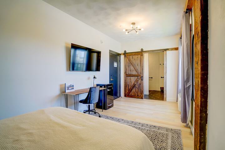 Room 32 of 72