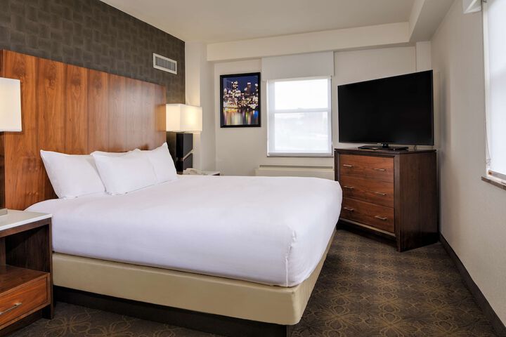 Room 14 of 84