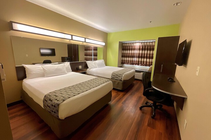 Room 20 of 27